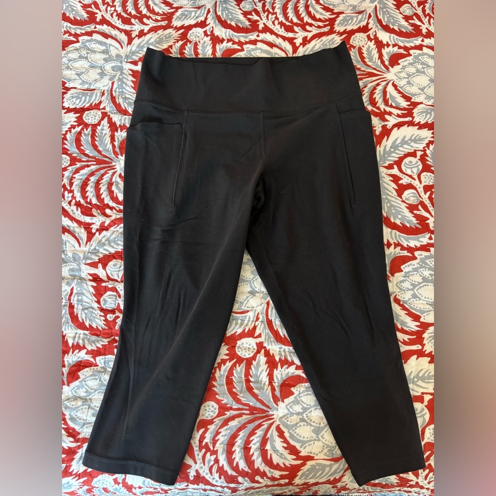 Athleta Salutation Stash Pocket Leggings